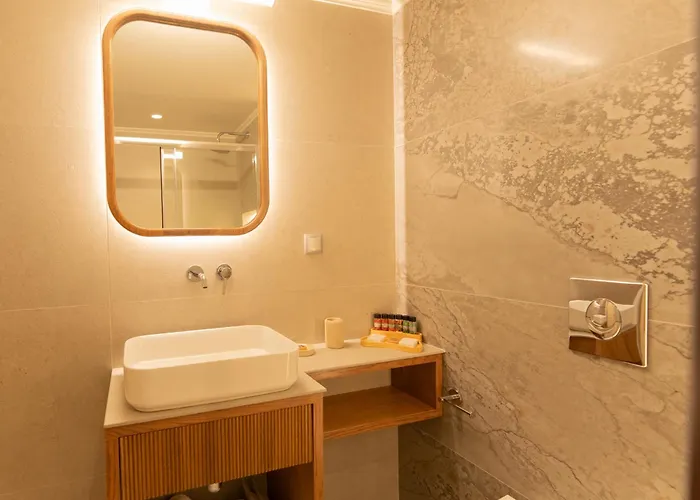 αέτωμα Ναύπλιο